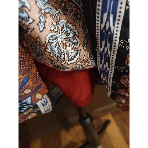 Loveriche Shift Dress Small Maroon Open back flowy Bell Sleeve Lined Lightweight - Picture 3 of 7